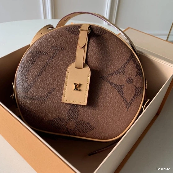 Repladies CHAPEAU BOITE PETITE Louis Vuitton 0812